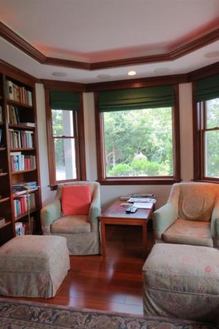 172 Daniels Island Road Mashpee MA 02649