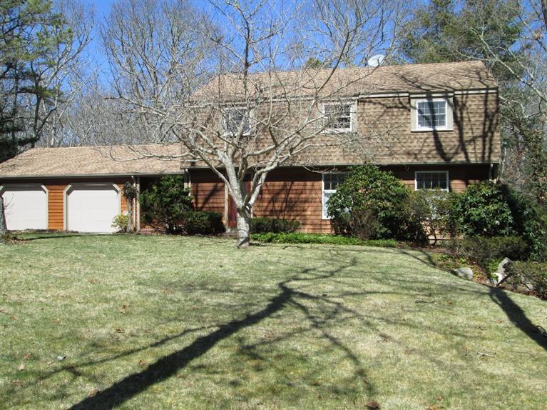 31 Riddle Hill Road Falmouth MA 02540
