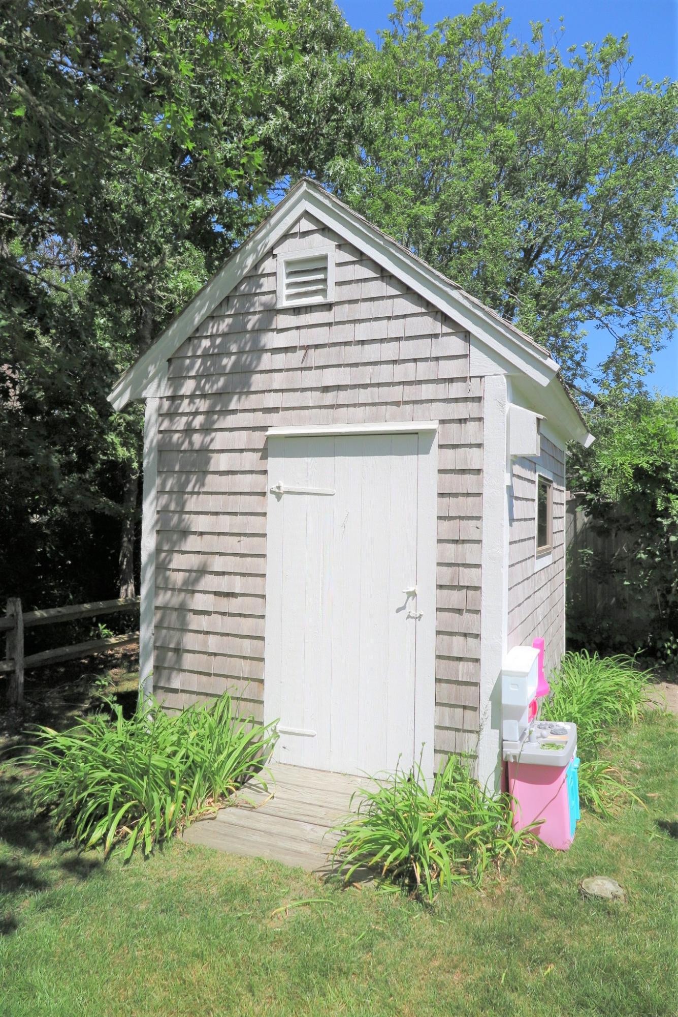140 Pleasant Street Chatham MA 02659