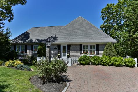 12 Maureens Way Dennis MA 02638