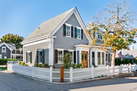 11 Tremont Street Provincetown MA 02657