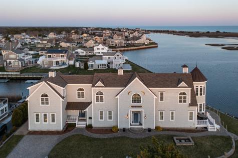 14 Captain Doane Way Dennis MA 02670