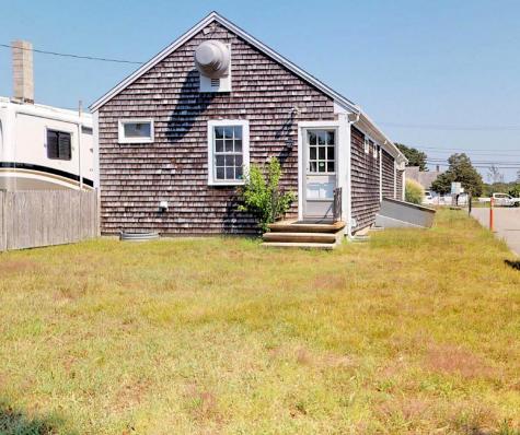 79 School Street Dennis MA 02670