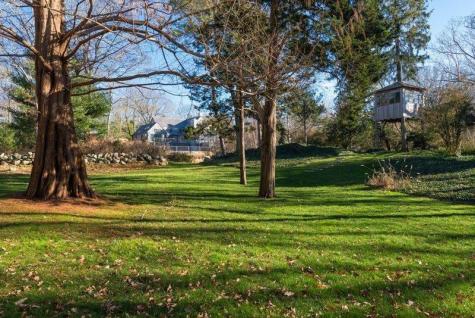 497 Sippewissett Road Falmouth MA 02540