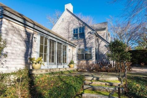 497 Sippewissett Road Falmouth MA 02540