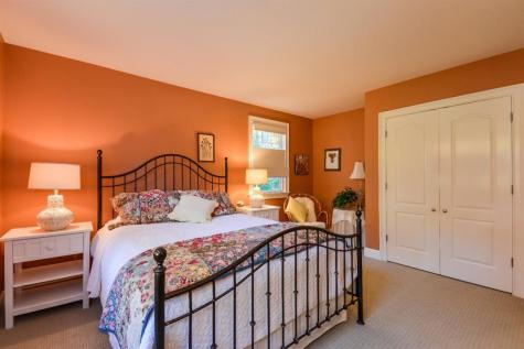 16 White Birch Way Barnstable MA 02668