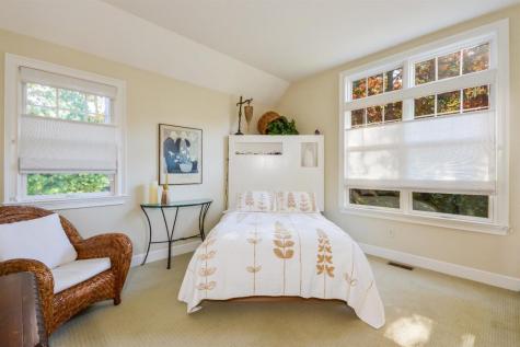 16 White Birch Way Barnstable MA 02668