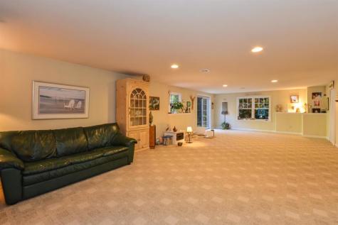 16 White Birch Way Barnstable MA 02668