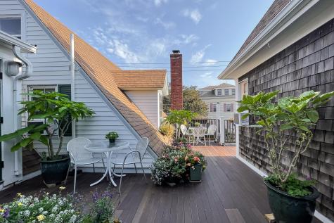 12 Winthrop Street Provincetown MA 02657