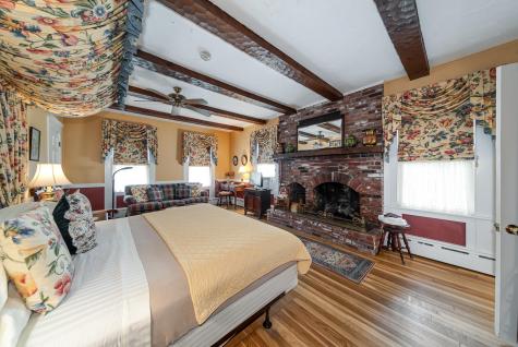 12 Winthrop Street Provincetown MA 02657