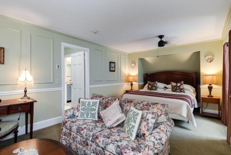 12 Winthrop Street Provincetown MA 02657