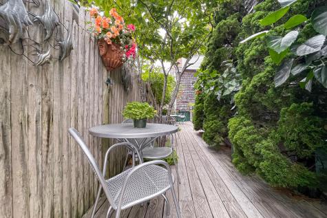 12 Winthrop Street Provincetown MA 02657