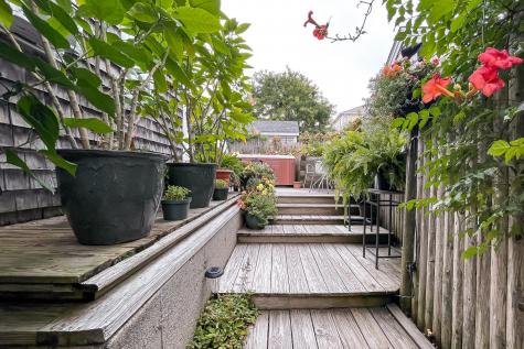 12 Winthrop Street Provincetown MA 02657
