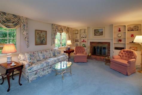 138 Saconesset Road Falmouth MA 02540