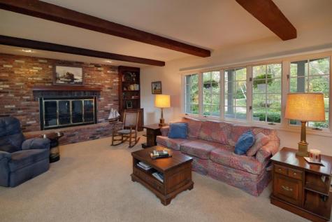 138 Saconesset Road Falmouth MA 02540