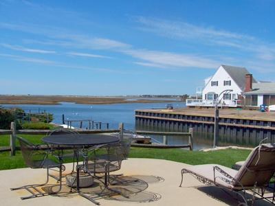 Dennis MA 02670