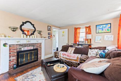 123 Locust Street Barnstable MA 02601