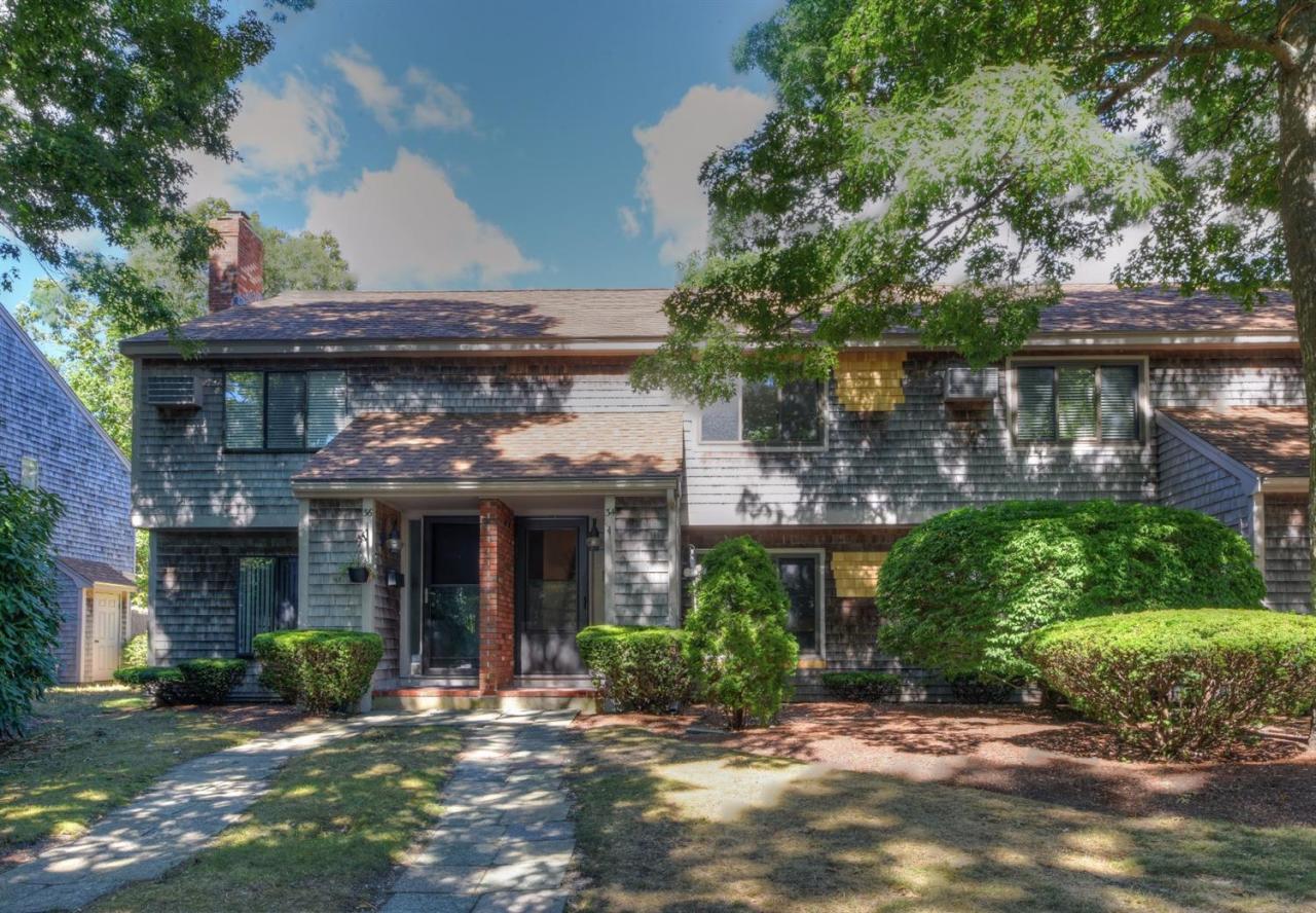 34 Townhouse Terrace Barnstable, MA Real Estate Property MLS