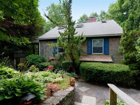 34 Dexter Avenue Sandwich MA 02563