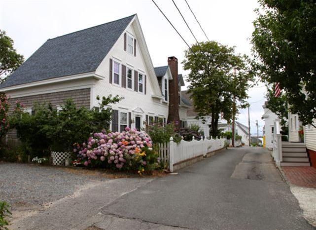 5 Dyer Street Provincetown MA 02657