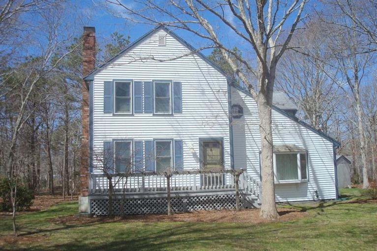 3 Chaucer Street Sandwich MA 02563