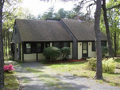 Dennis MA 02638