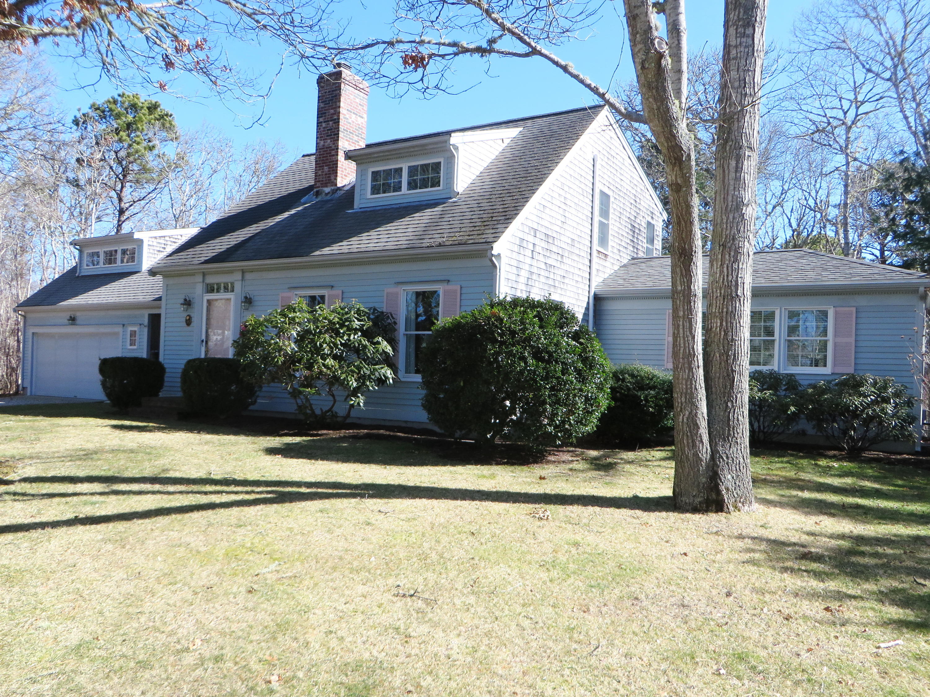 55 Monomoy Road Harwich MA 02646