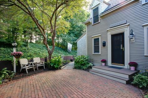 17 Tarragon Drive Sandwich MA 02537