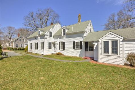 8 Summer Street Sandwich MA 02563