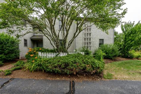 24 Ryans Way Mashpee MA 02649