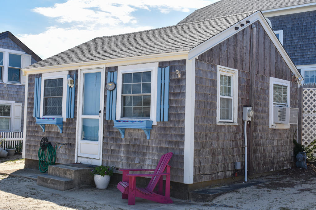 2 Beach Hills Road Dennis MA 02639