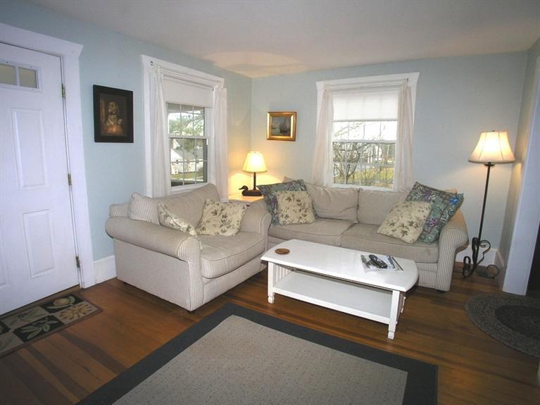 19 Cross Street Dennis MA 02639