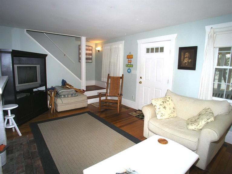 19 Cross Street Dennis MA 02639