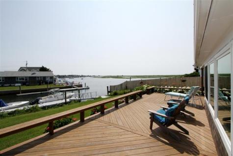 14 Capt Keavy Way Dennis MA 02670