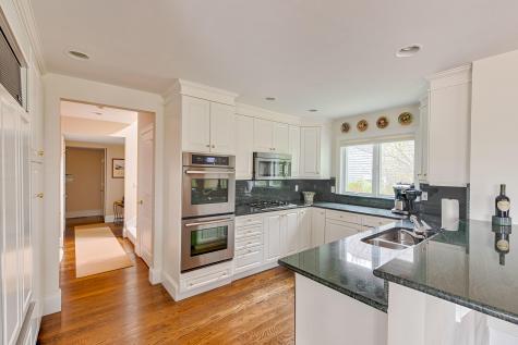 19 Danny's Corner Mashpee MA 02649