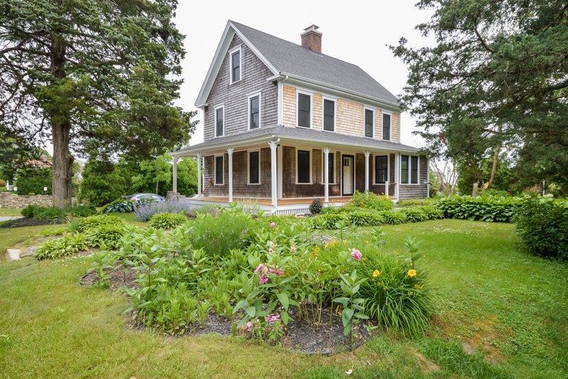 32 Fairhaven Road Mattapoisett MA 02739