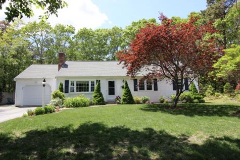 59 Settlers Lane Dennis MA 02641