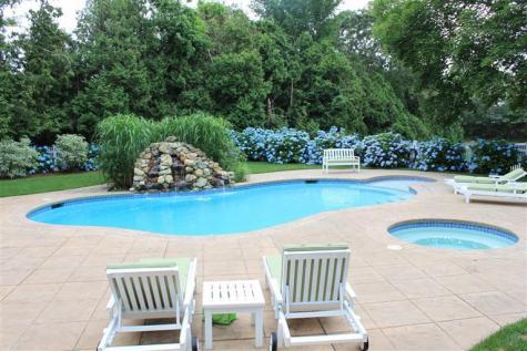 1490 South County Road Barnstable MA 02655